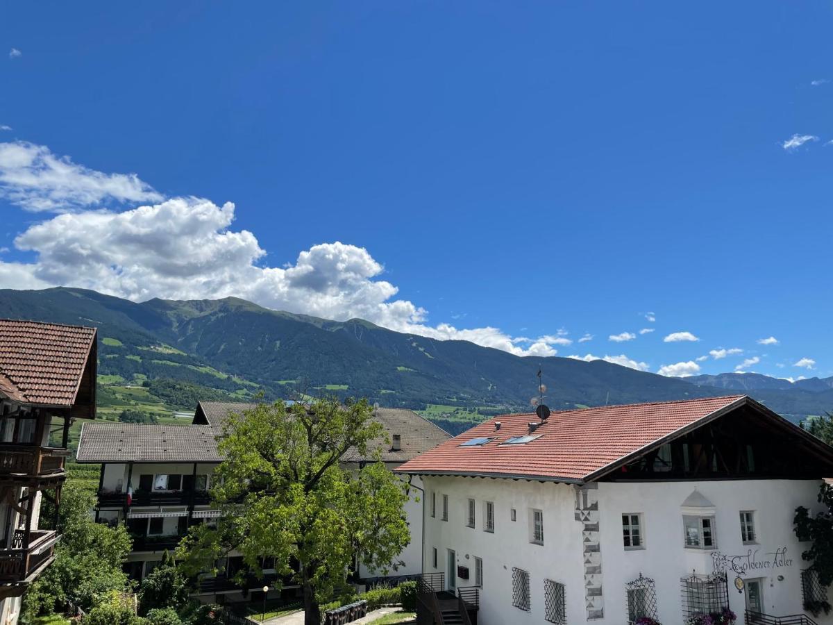Gasthof Goldenes Lamm Vahrn Экстерьер фото