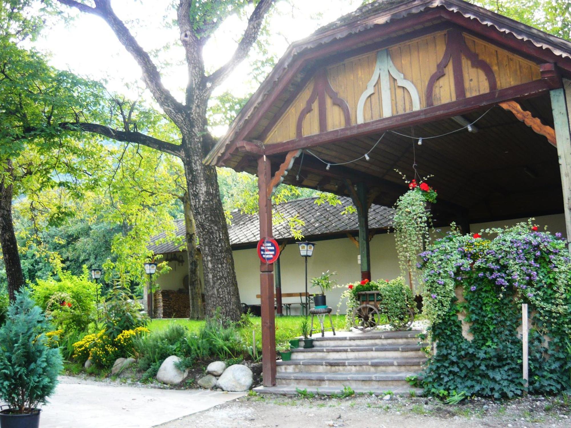 Gasthof Goldenes Lamm Vahrn Экстерьер фото