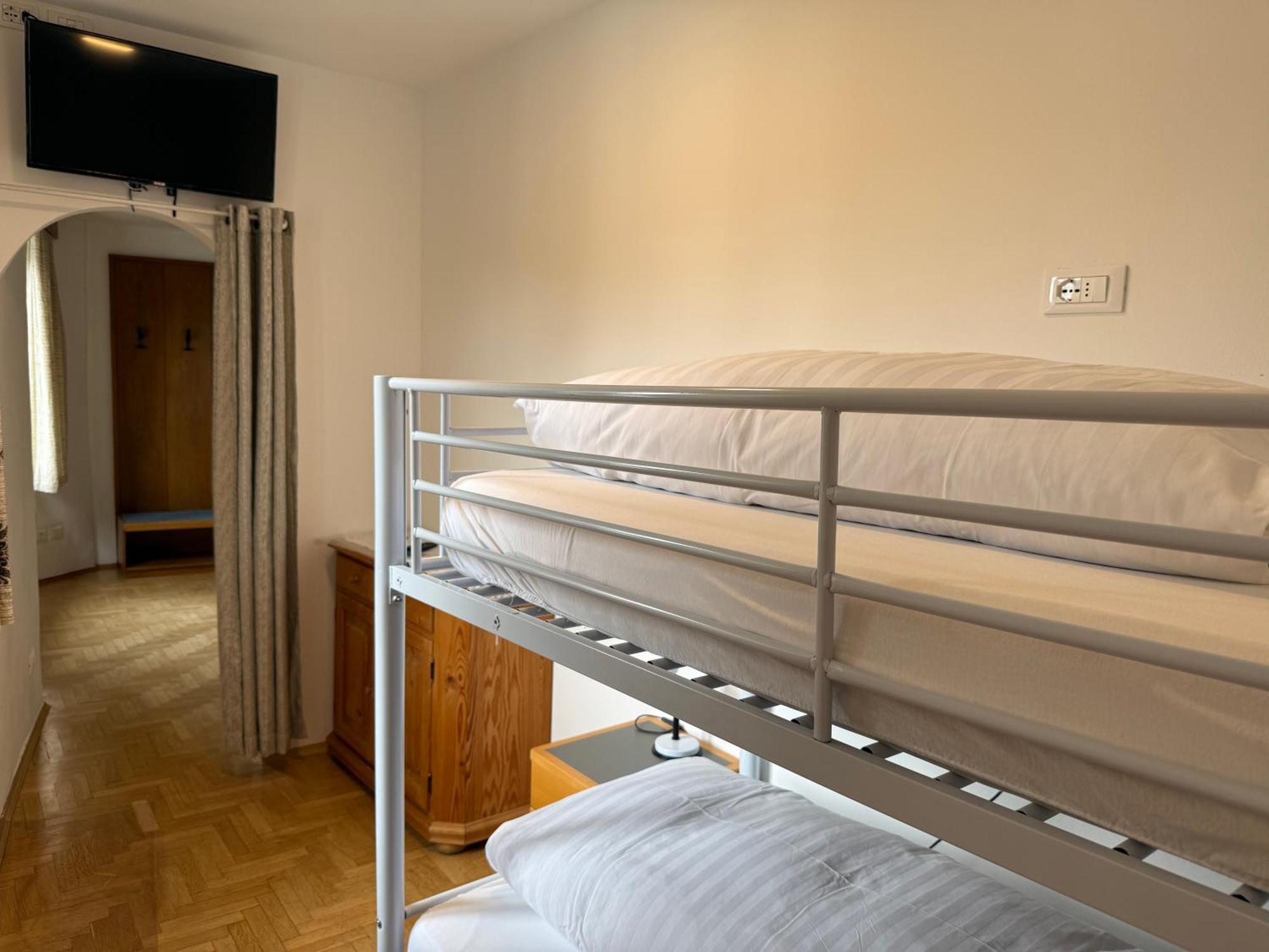 Gasthof Goldenes Lamm Vahrn Номер фото