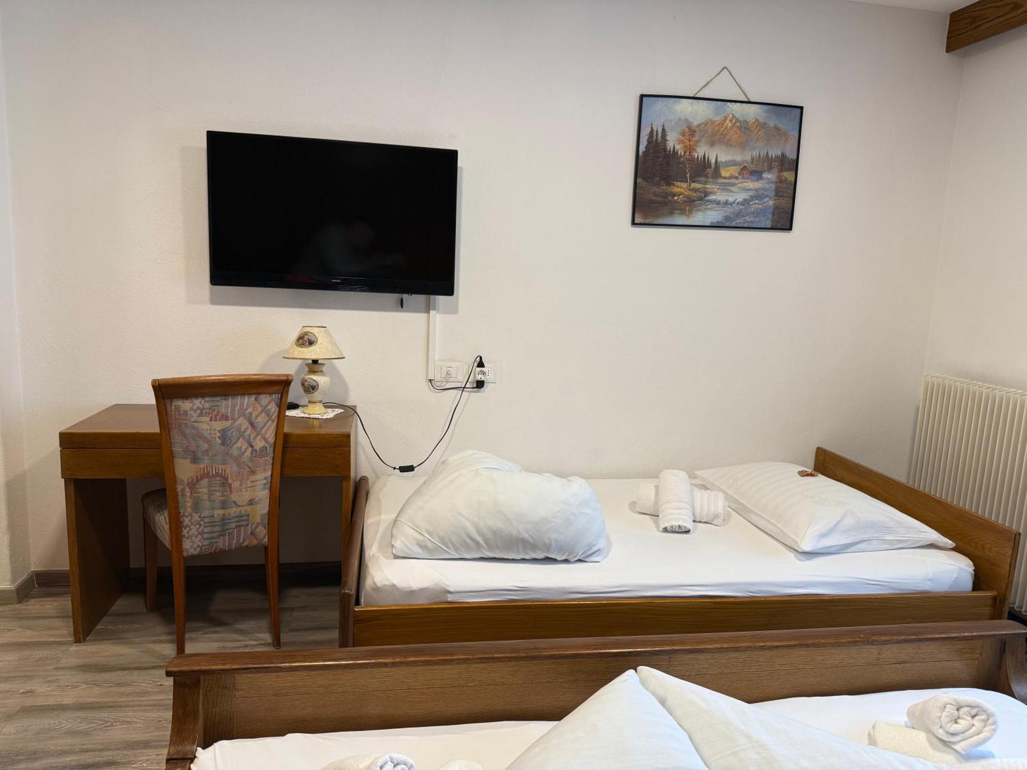 Gasthof Goldenes Lamm Vahrn Номер фото