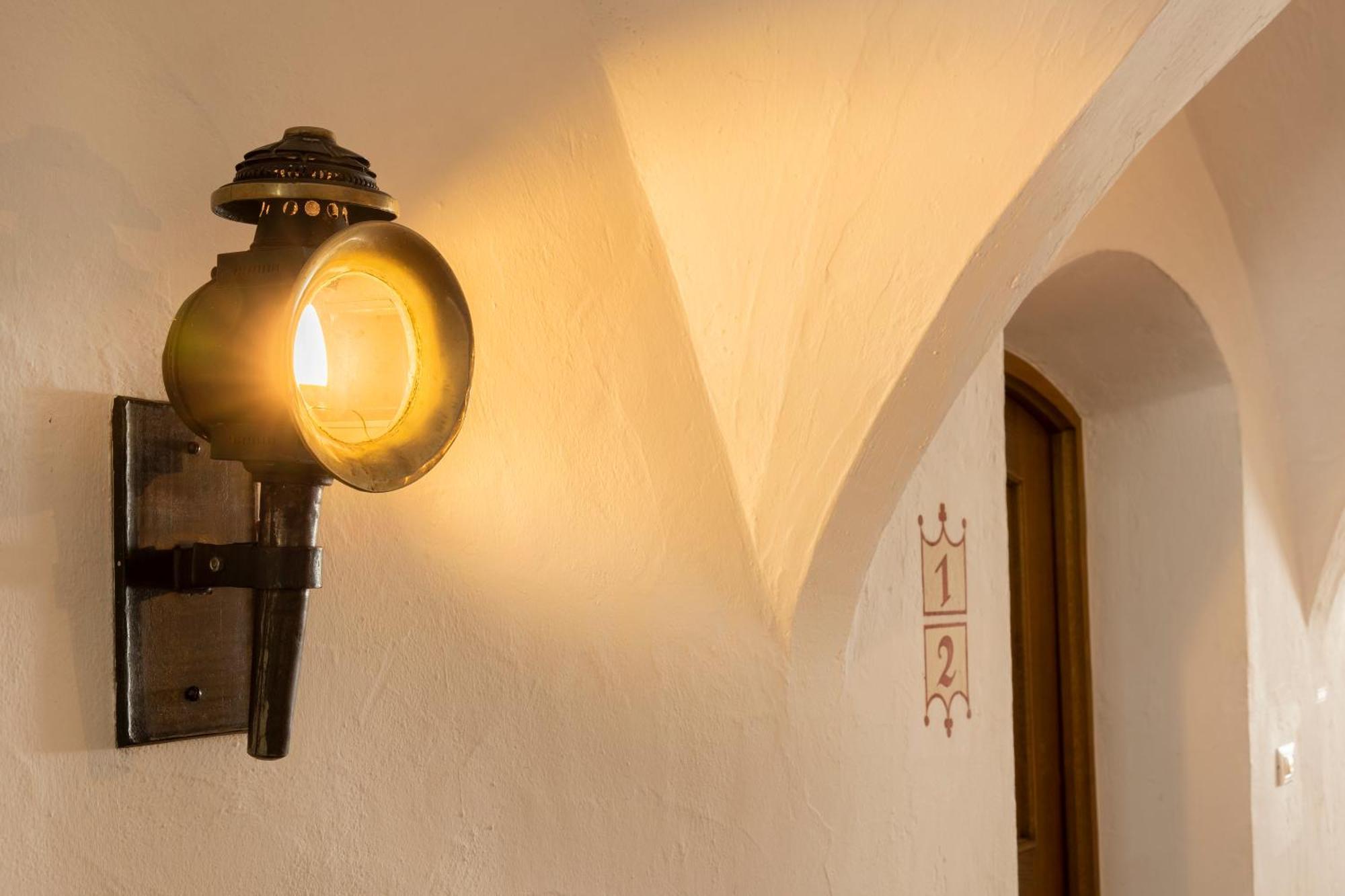 Gasthof Goldenes Lamm Vahrn Экстерьер фото